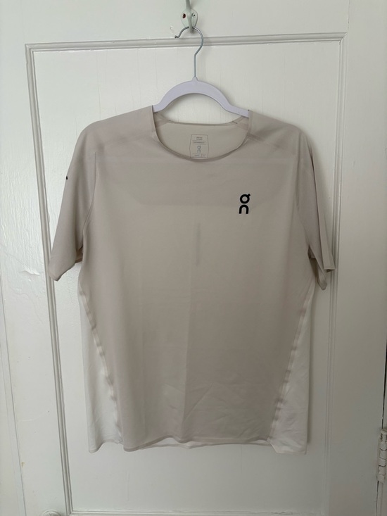 Performance Tee (old version) - Picture 1 of 3